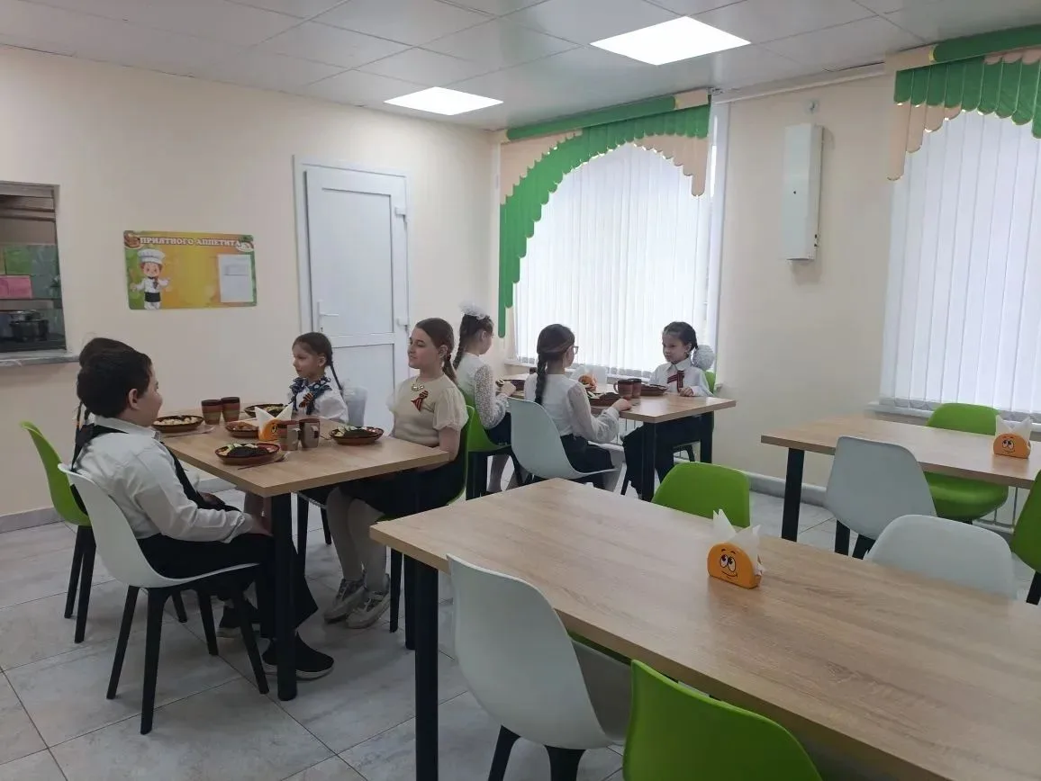 🧑‍🍳 В школах Тындинского округа  1 сентября откроют еще два современных кафе.

Инициатива реализуе
