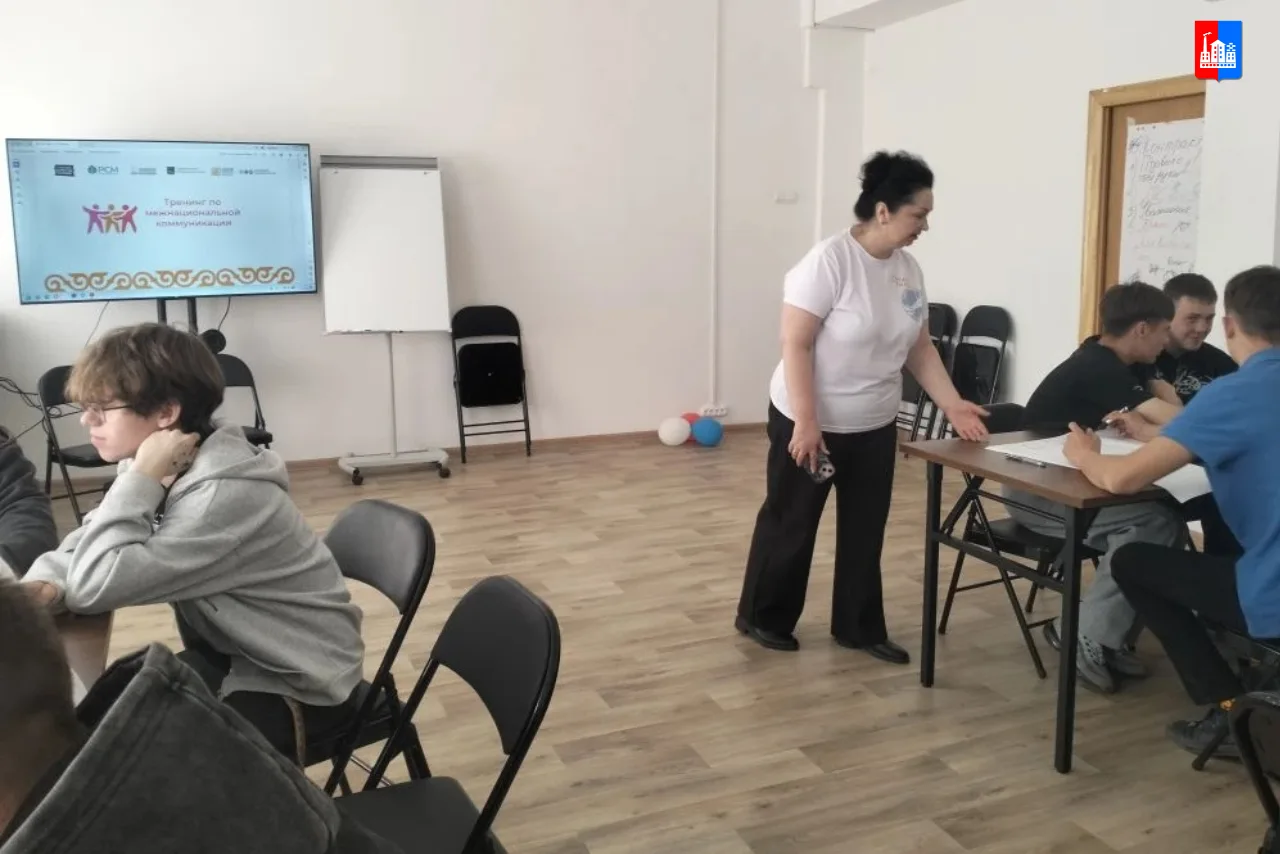 #молодежь_это_МЫ  Тренинги по межнациональной коммуникации стартовали для молодежи.  ✔️Студенты Спас