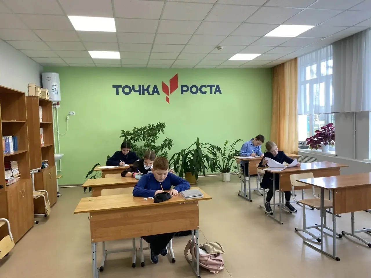 📚 В нашей школе начались Всероссийские проверочные работы.