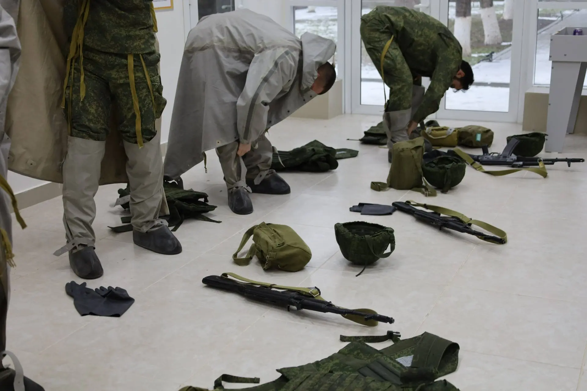 🪖 В Военном учебном центре прошла сдача нормативов по радиационной, химической и биологической защит