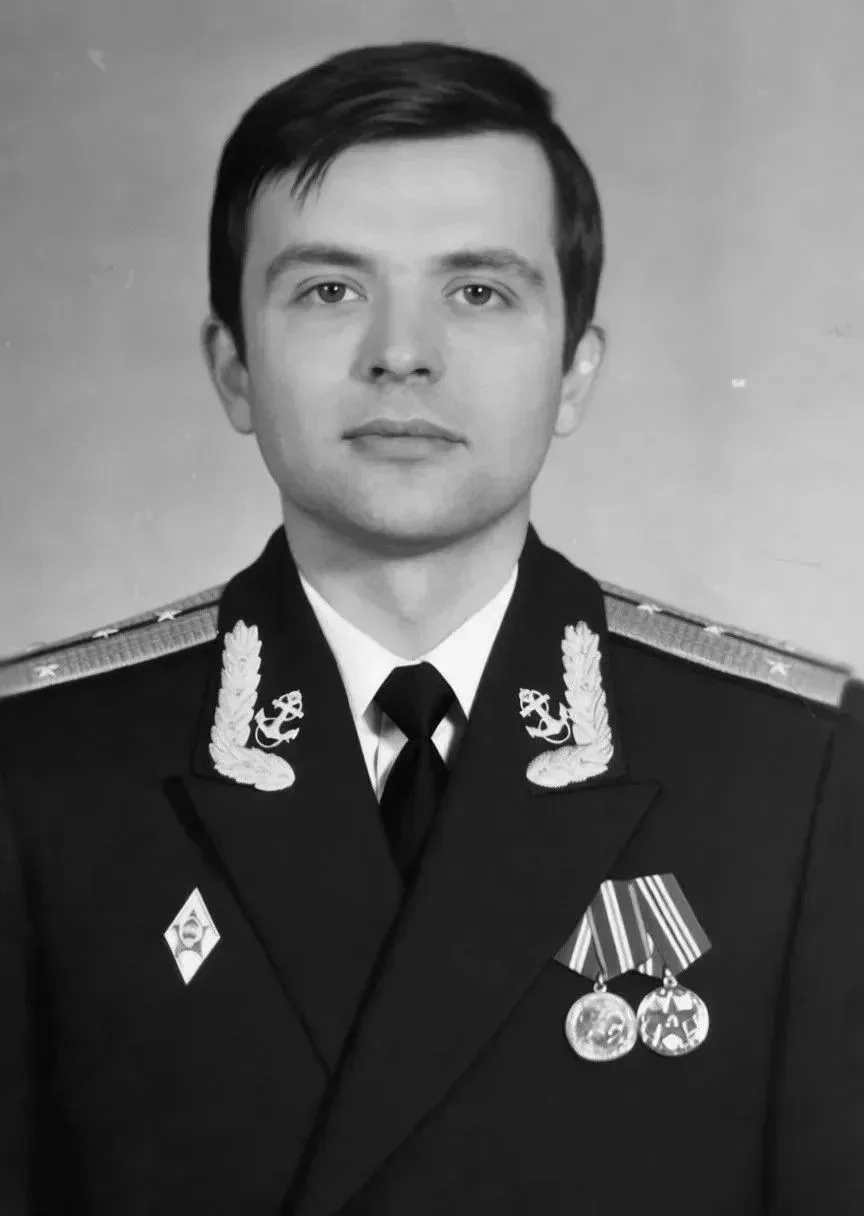 Сегодня День офицера России