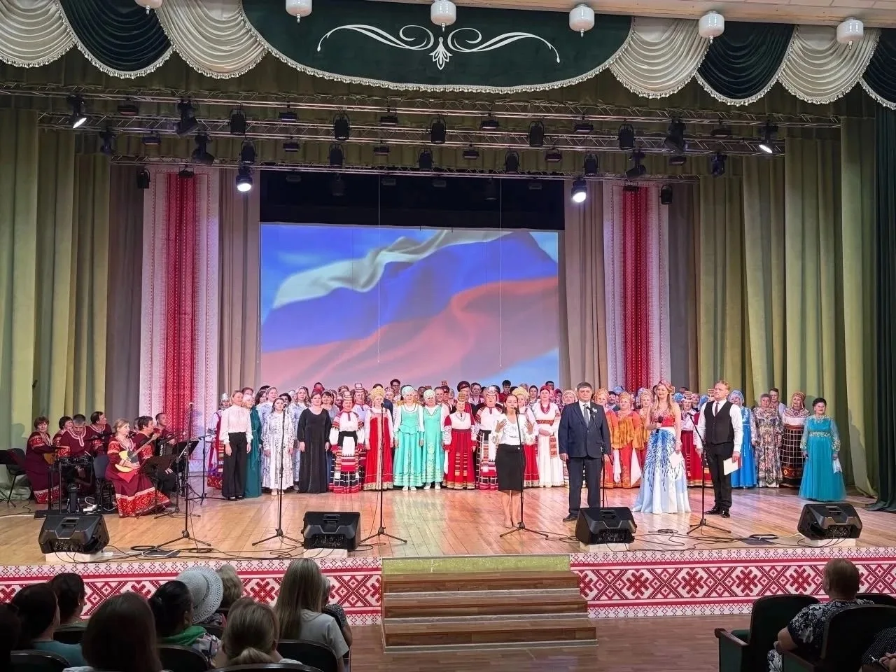 Три народных коллектива Павловского района стали лауреатами областного фестиваля-конкурса

Финал обл