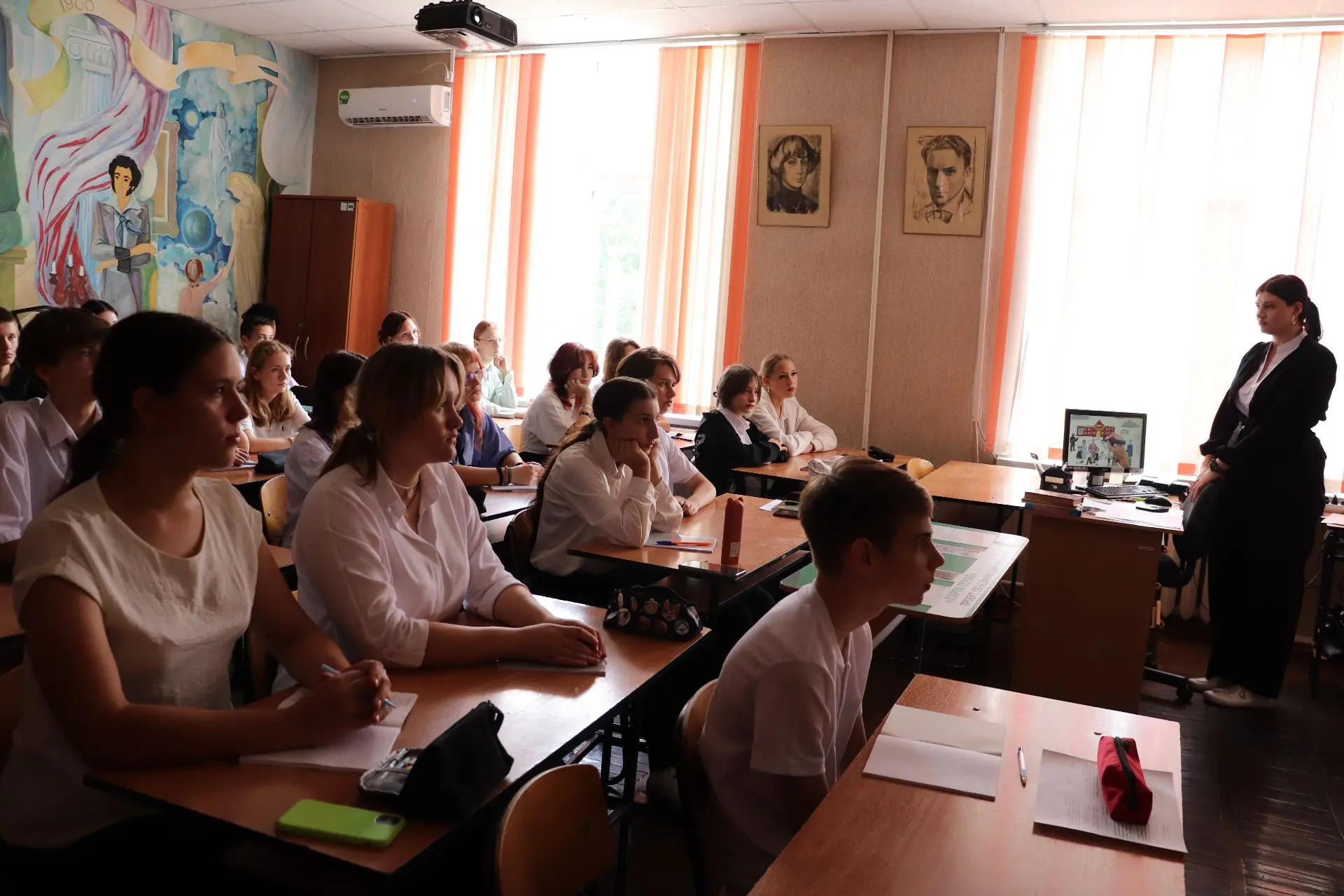 ААТТ прошли мероприятия, посвящённые Дню солидарности в борьбе с терроризмом. Студенты ...