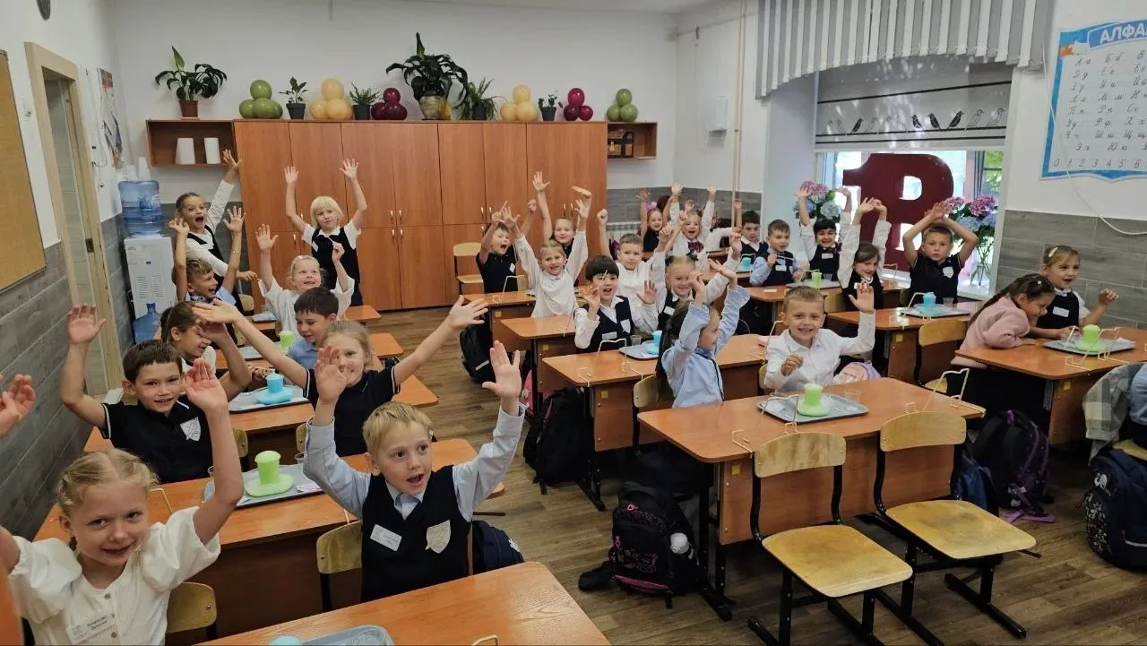 🧪✨ УРОК ХИМИИ В 1В КЛАССЕ👩‍🔬👨‍🔬