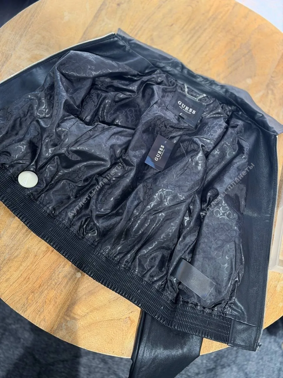 GUESS 🏷️ 12900 руб. + доставка
