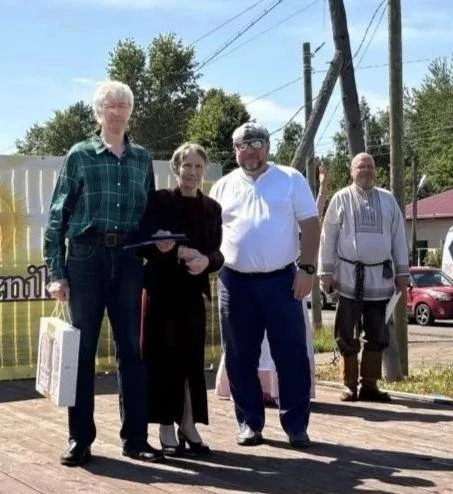 Вручение медали «За любовь и верность» супругам Бекреневым из села Шокша Прионежского района

12 июл