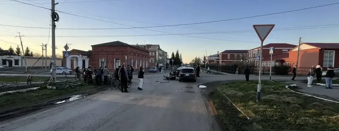 Тюкалинская межрайонная прокуратура Омской области взяла на контроль установление обстоятельств ДТП,