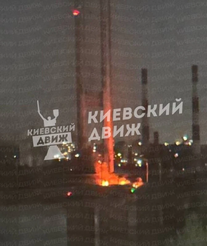 ‼️🇺🇦⛔️После атаки повреждена опора моста в Киеве, движение автотранспорта и метро ост...