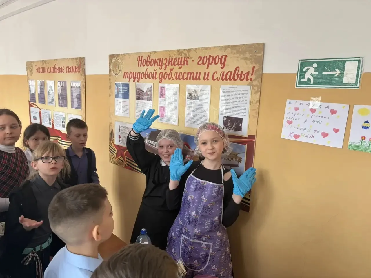 Сегодня в начальной школе прошла Благотворительная Пасхальная ярмарка 🐣🎀  Спасибо каждому, кто откли