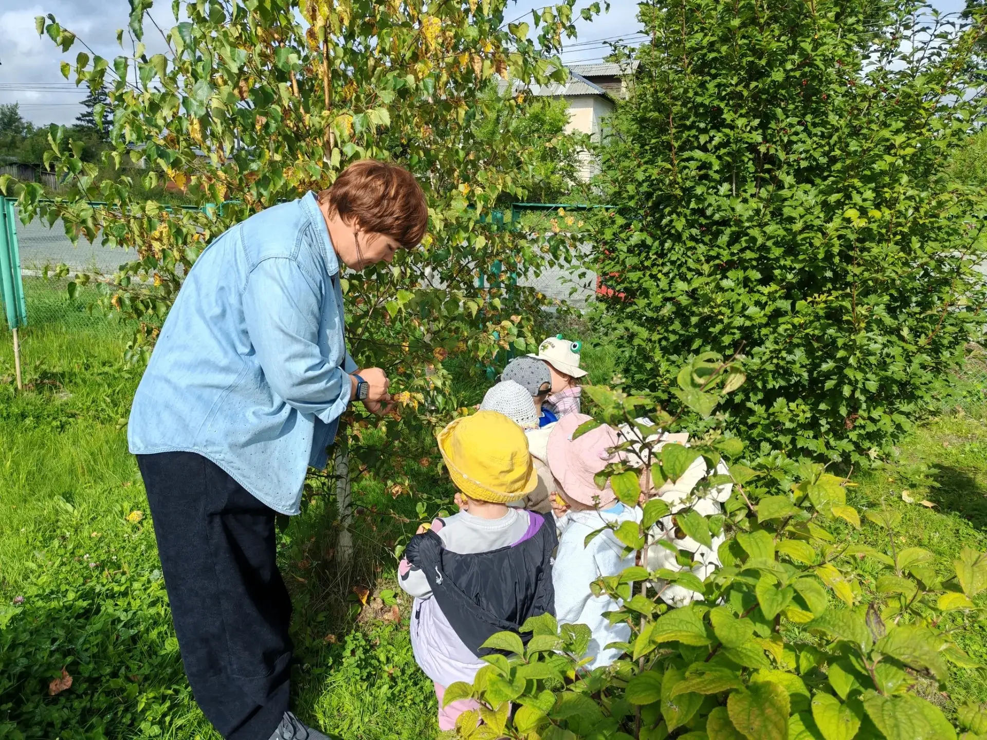 🌿 Первое занятие в 1-й младшей группе — уже в деле! 🎒👶У наших самых маленьких воспит...