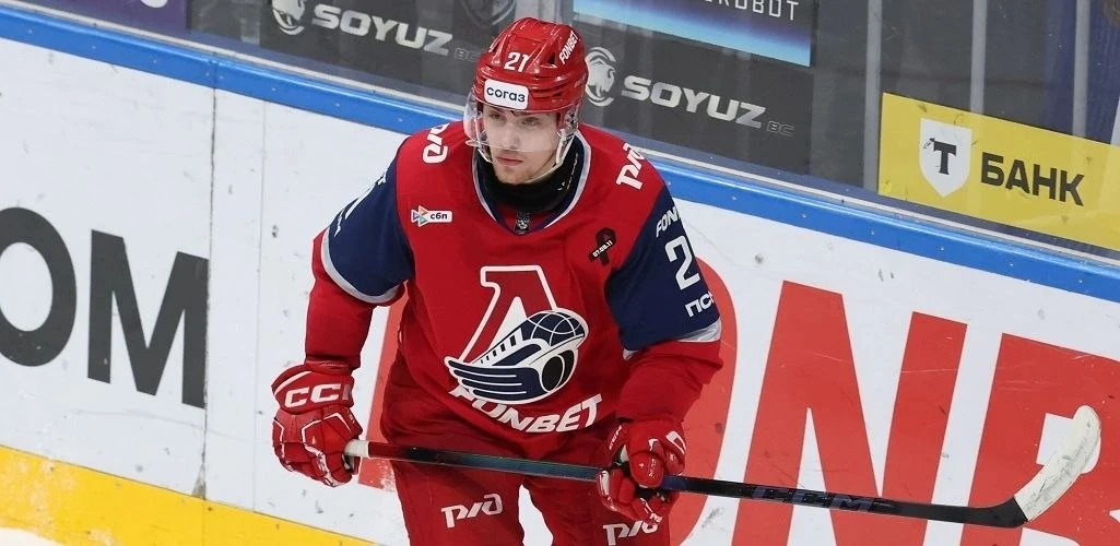 20-летний нападающий ярославского "Локомотива" Вадим Дудоров отправляется в аренду в кл...