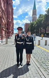 🎗️Отсюда начинается Родина: московские выпускники у Вечного огня