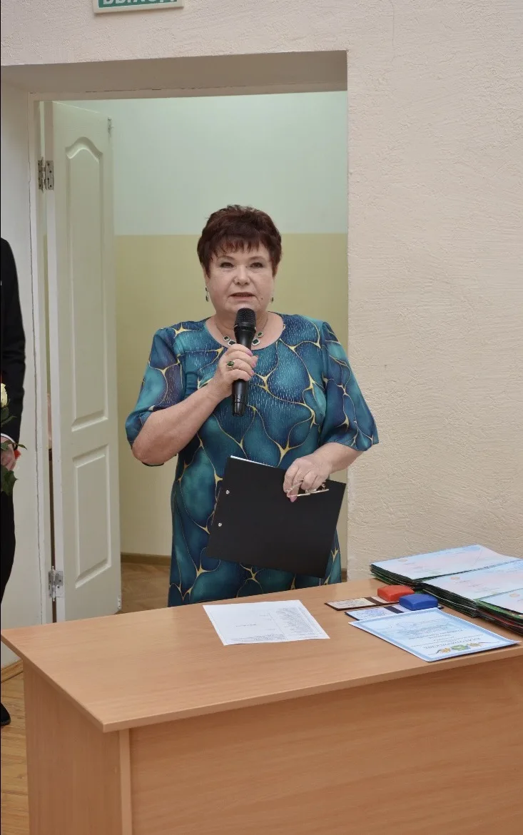 В нашей школе прошёл долгожданный выпускной вечер, который объединил педагогов, 
родителей и 36 выпу