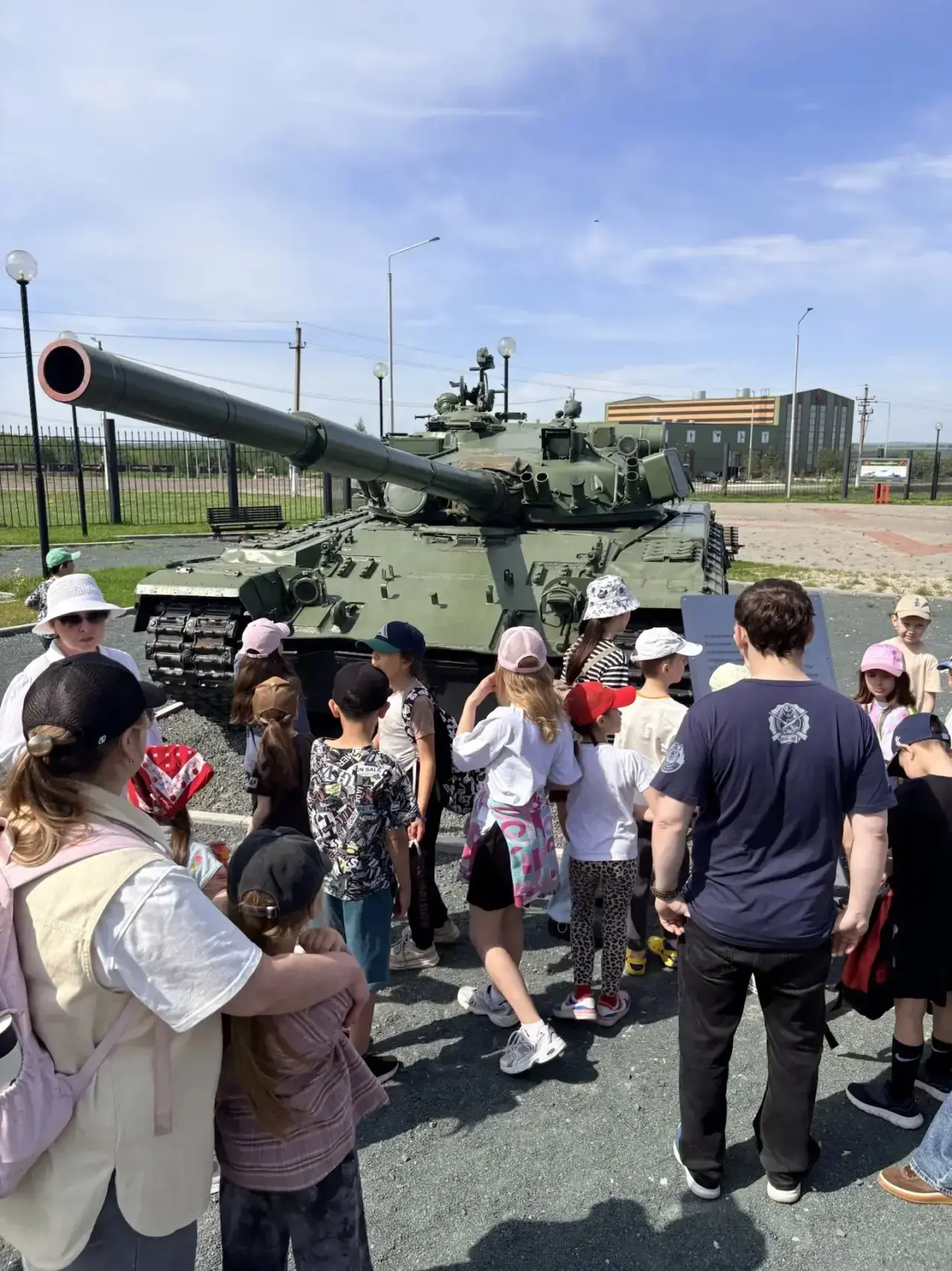 Выходные - с пользой! 🇷🇺  2Б патриотично завершил прохождение трека «Орлёнок - Хранитель историческо