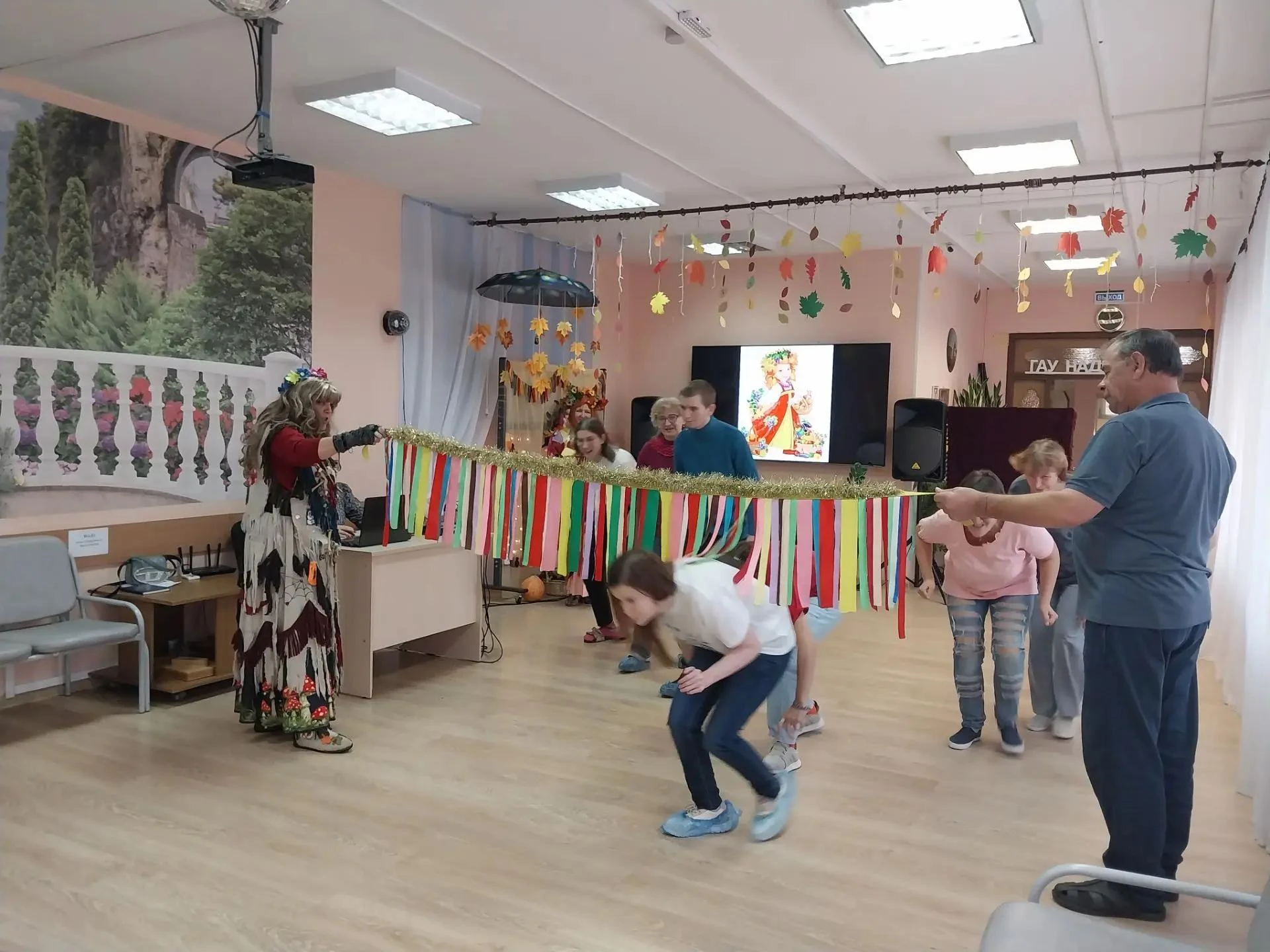 В центре реабилитации "Надежда" отделения на Кошурникова прошел "Праздник осени" для пс...