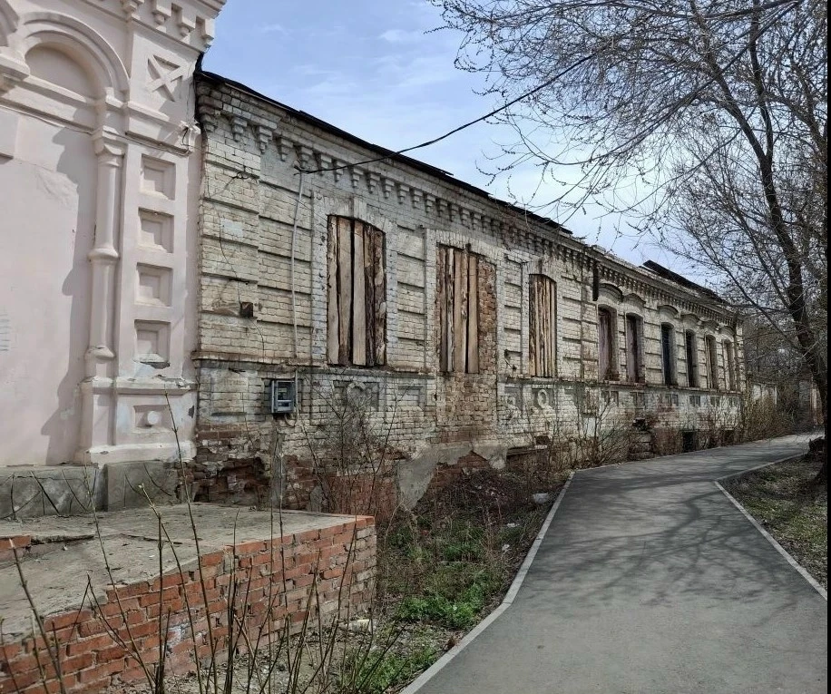 Объект культурного наследия продолжает искать нового владельца 
 
В целях исполнения перечня поручен