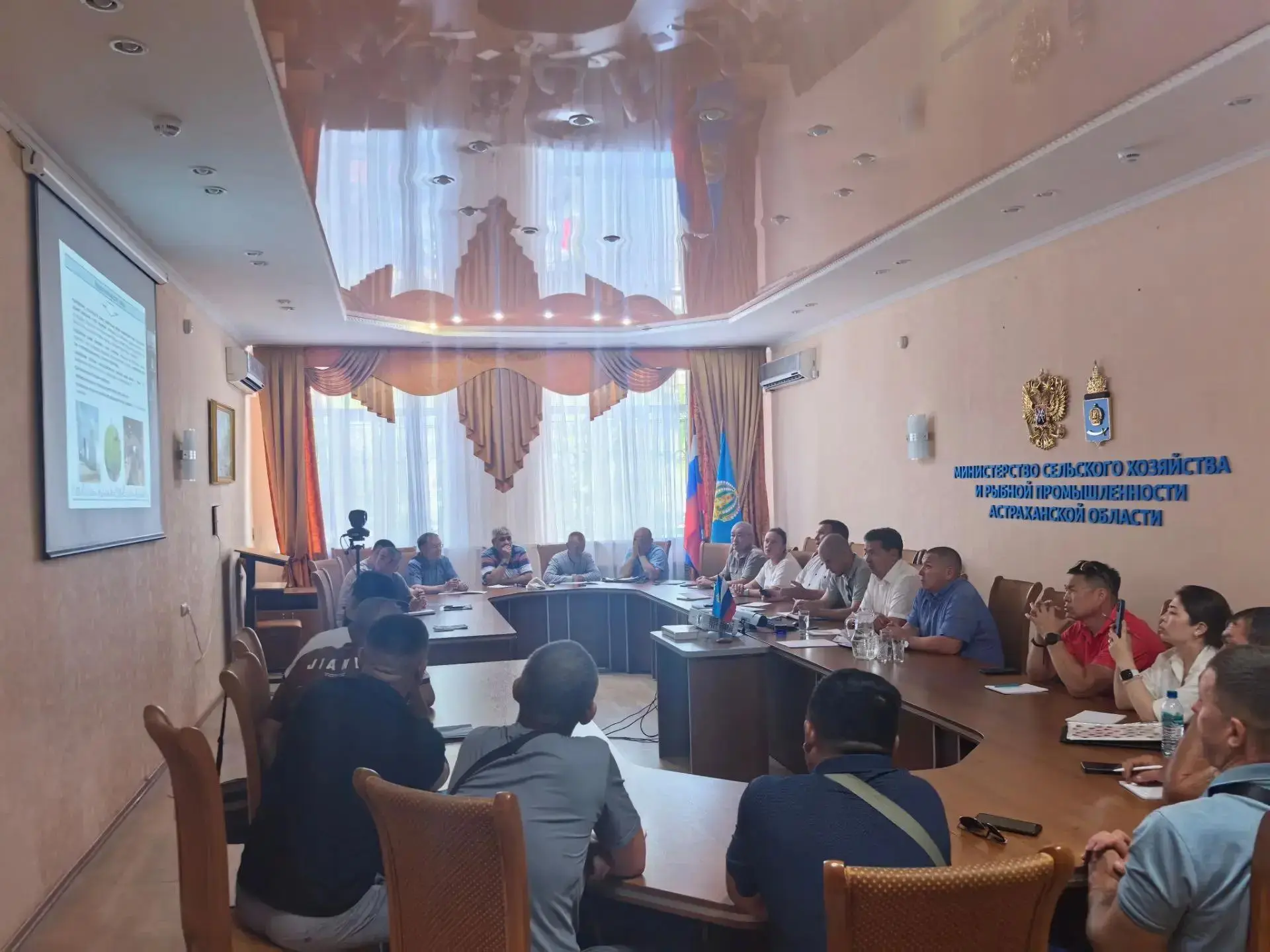 Участники и ветераны СВО могут получить гранты на развитие фермерства в Астраханской области через п
