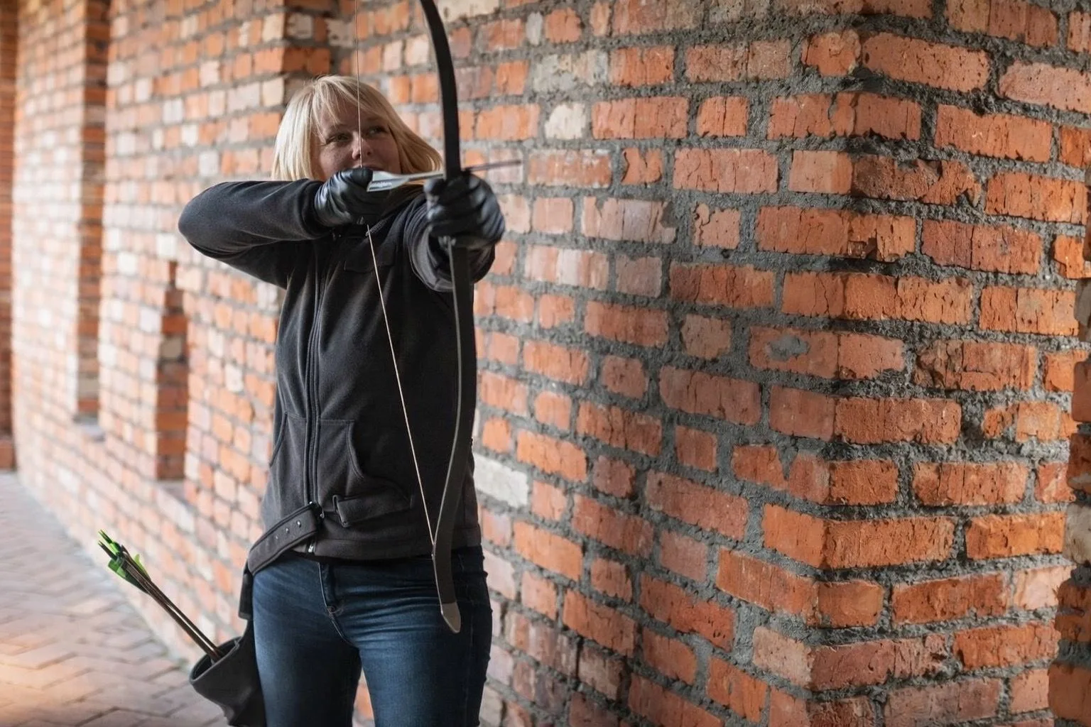 Попасть в десяточку 🎯  #Препод_тоже_человек  Мы тут выяснили, кто обучал стрельбе из лука наших вось