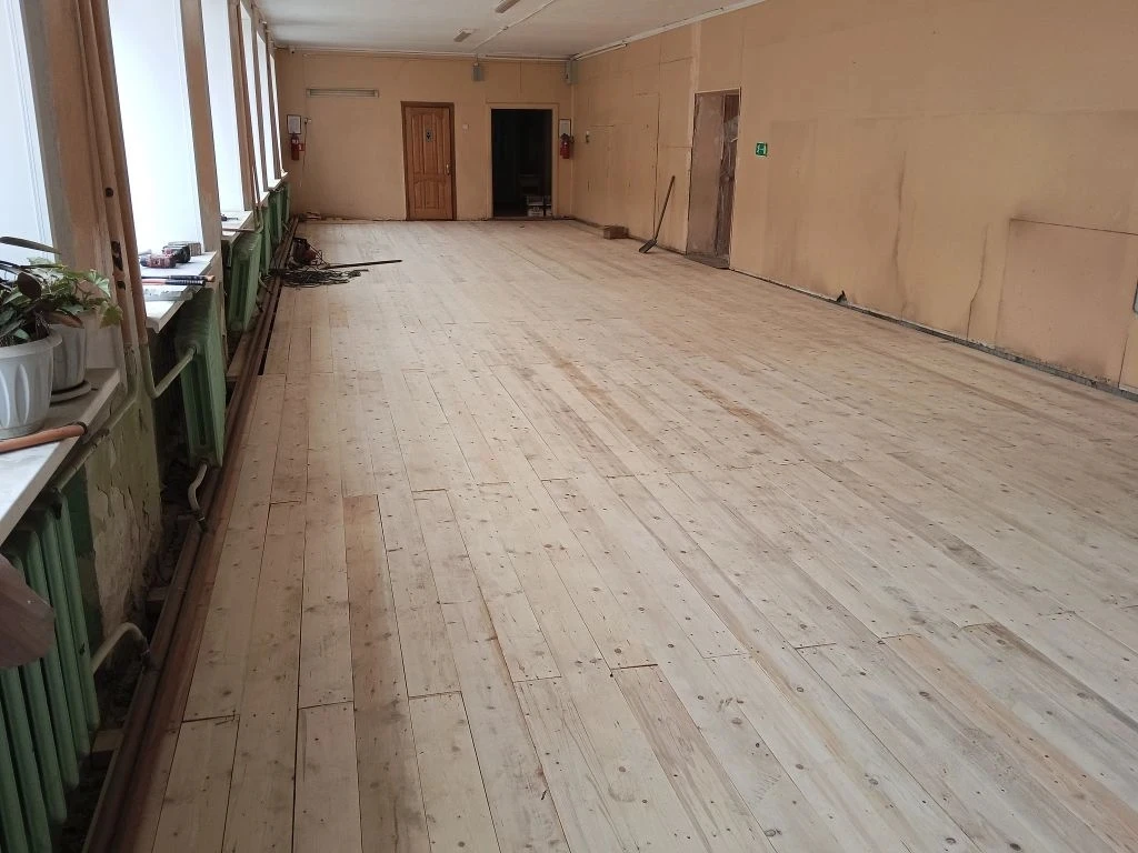 🏗 Капитальный ремонт в школе №2  В средней школе №2 Дальнереченска полным ходом продолжаются работы 