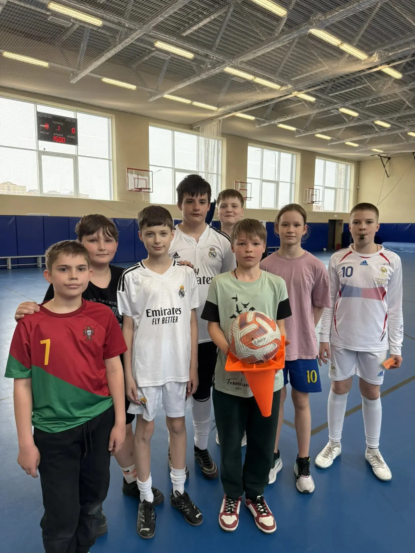 🏆 Футбольный матч Первых — заряд эмоций и командного духа! 🏆  Сегодня в нашей школе, в рамках проект