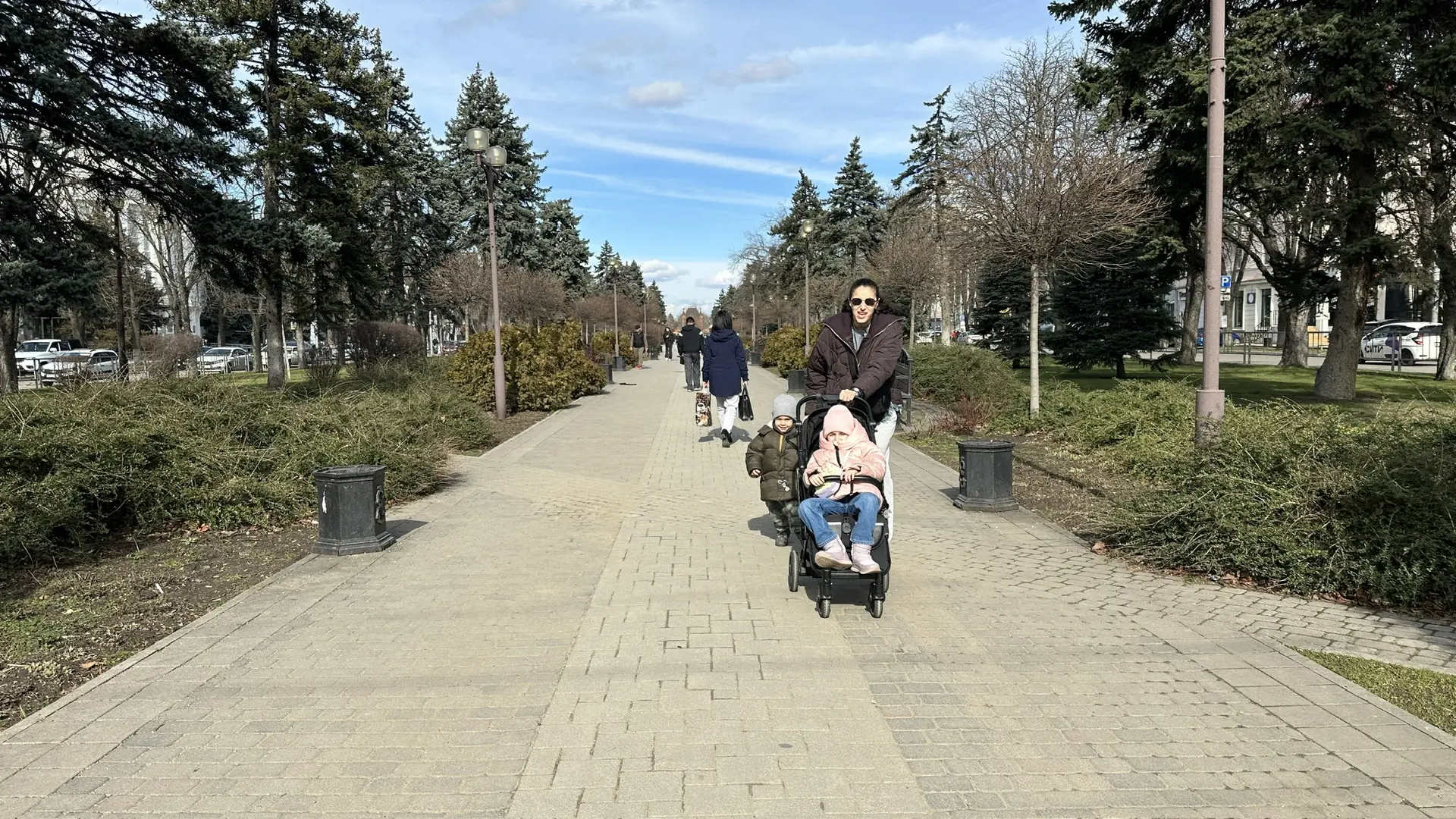 🙂‍↔️И пусть у нас нет метро, но разве москвичи не променяли бы своё метро на вот такую погоду 20 фев