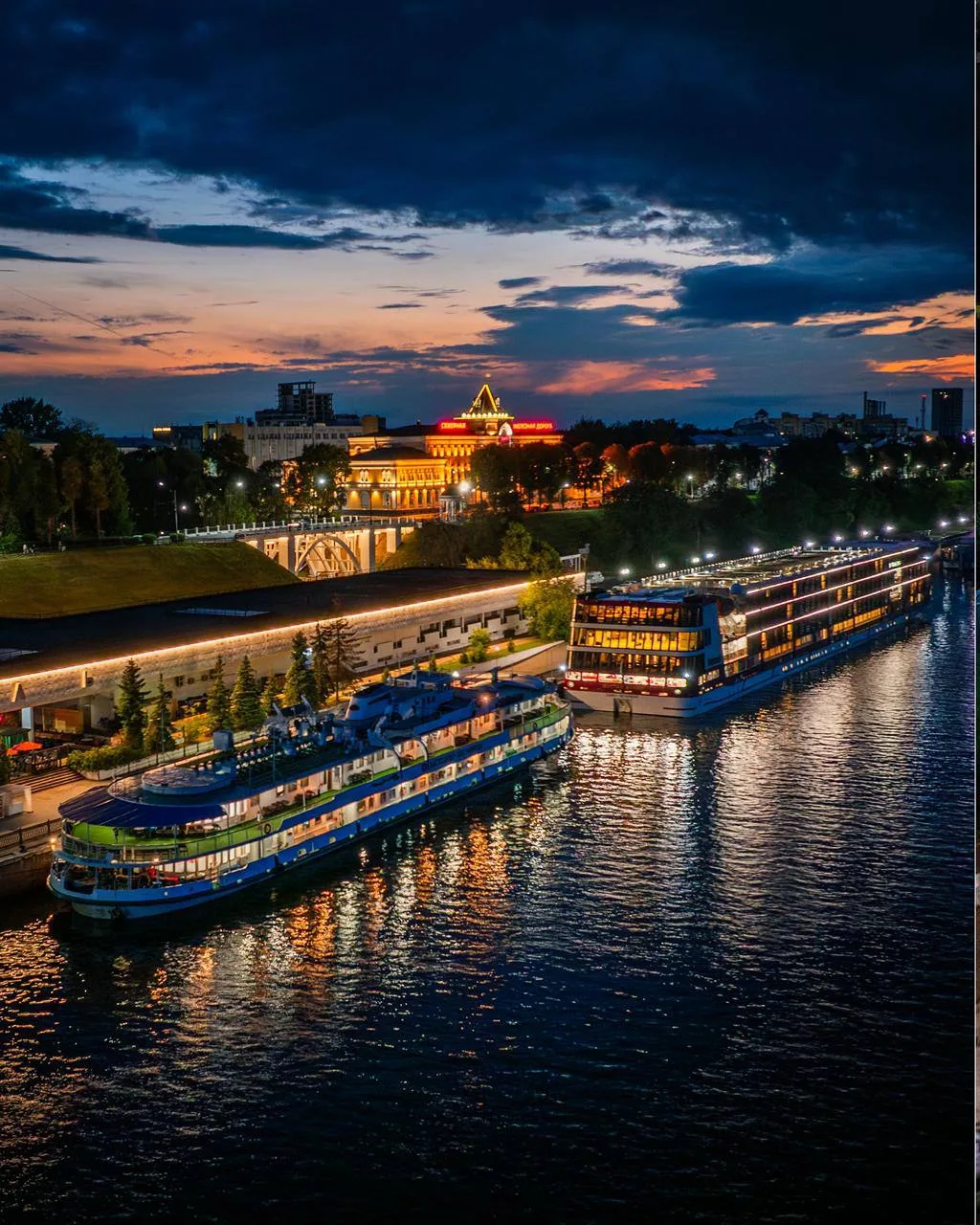 Ярославль хорош с любого ракурса, но с высоты открывается по-настоящему невероятный вид...