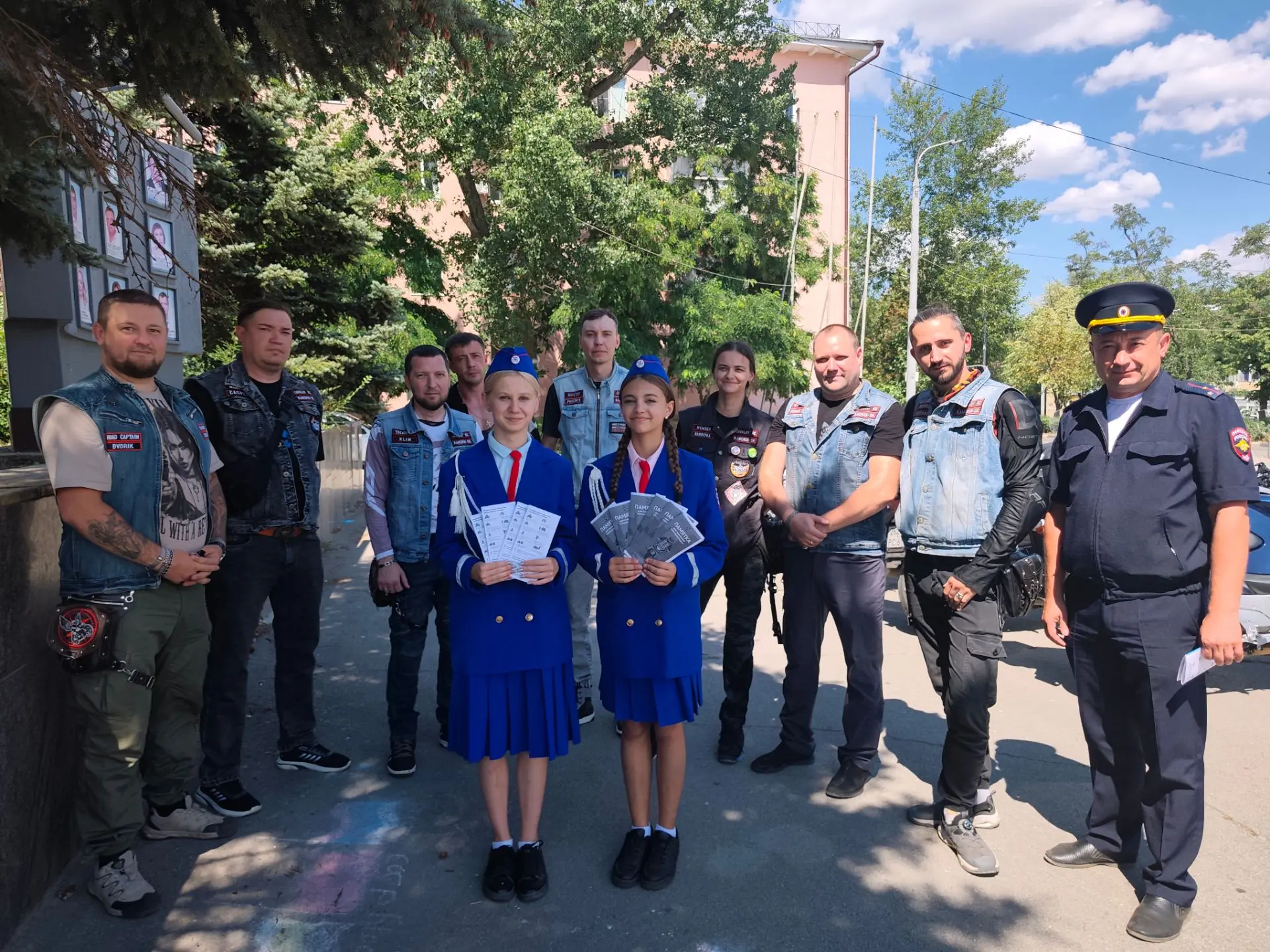 🚦👮🏻‍♀️В рамках кампании по повышению безопасности дорожного движения в городе Каменске-Шахтинском