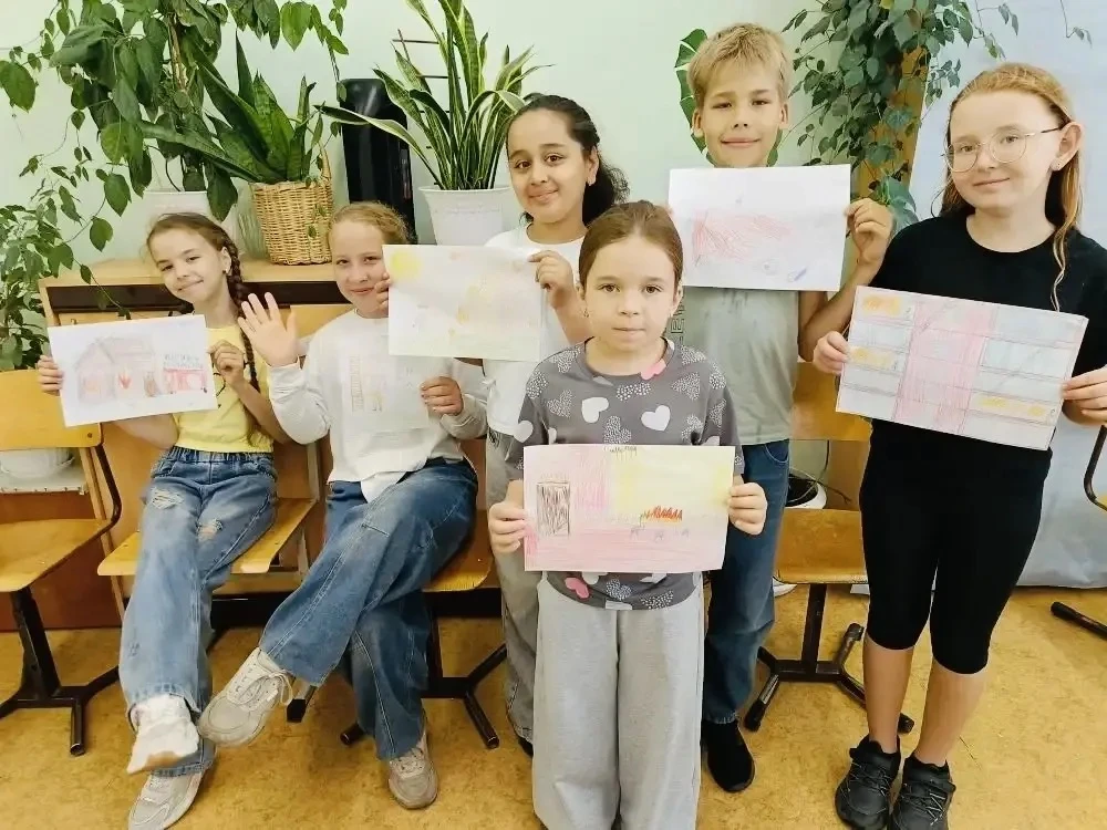 Интересный и познавательный день в лагере «Планета единства»!

🧯 Ребята приняли участие в беседе и 