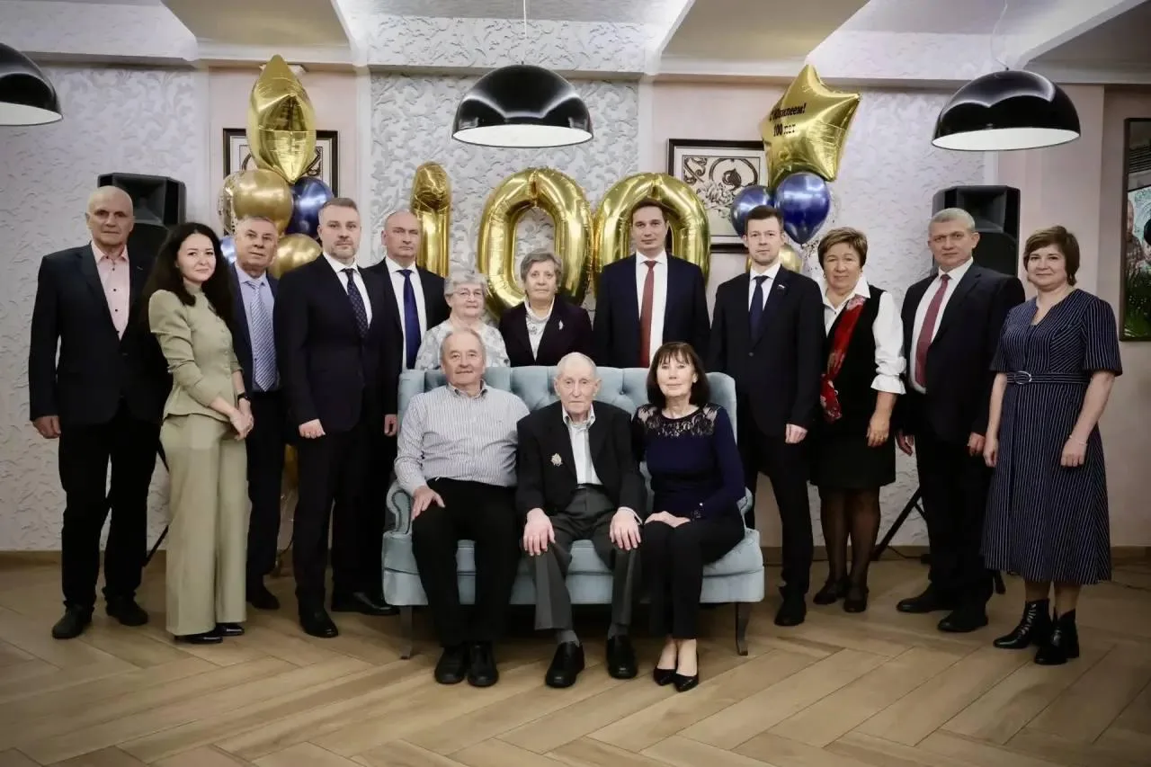🎂 Фронтовик, конструктор и почётный гражданин Балашихи Борис Шаров отметил 100-летие. ...