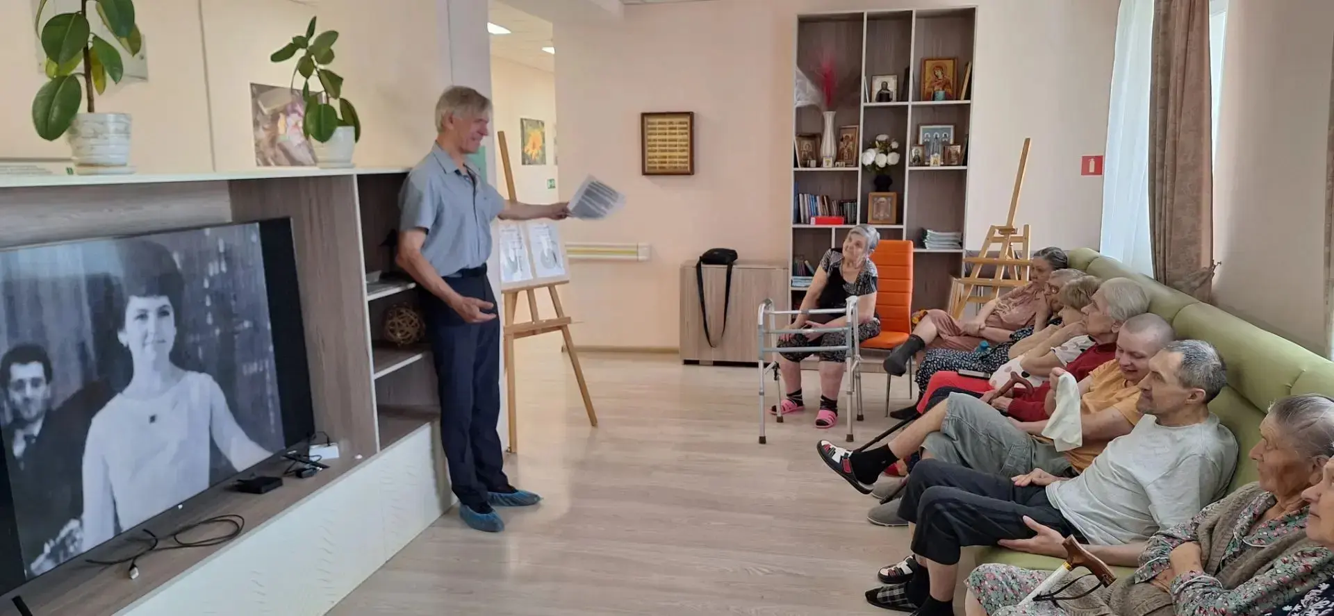 🎤✨ Нина Бродская: голос, который помнит вся страна

К нам в гости в стационарное социально-геронтол