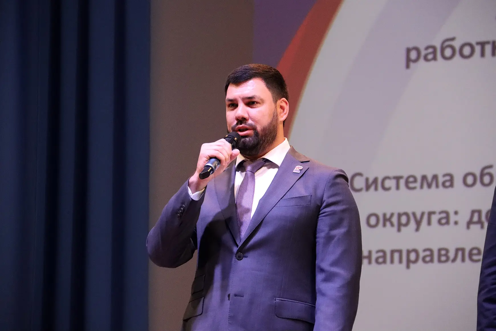 Продолжили обсуждение на августовской педагогической конференции в Ибресях.