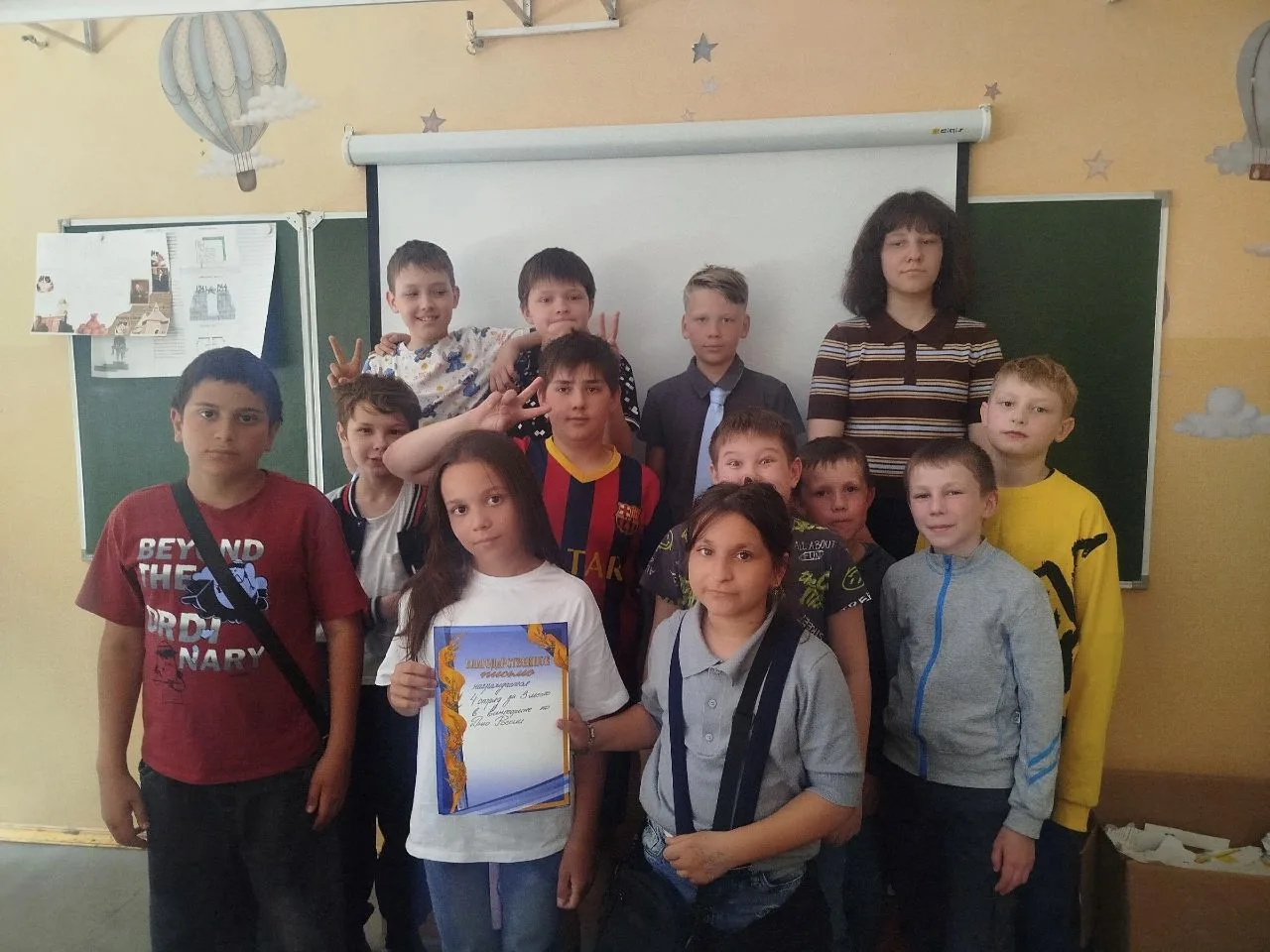 😎 Лето в школьном лагере школы №14 в самом разгаре! Мы не просто отдыхаем, а проводим время с макси