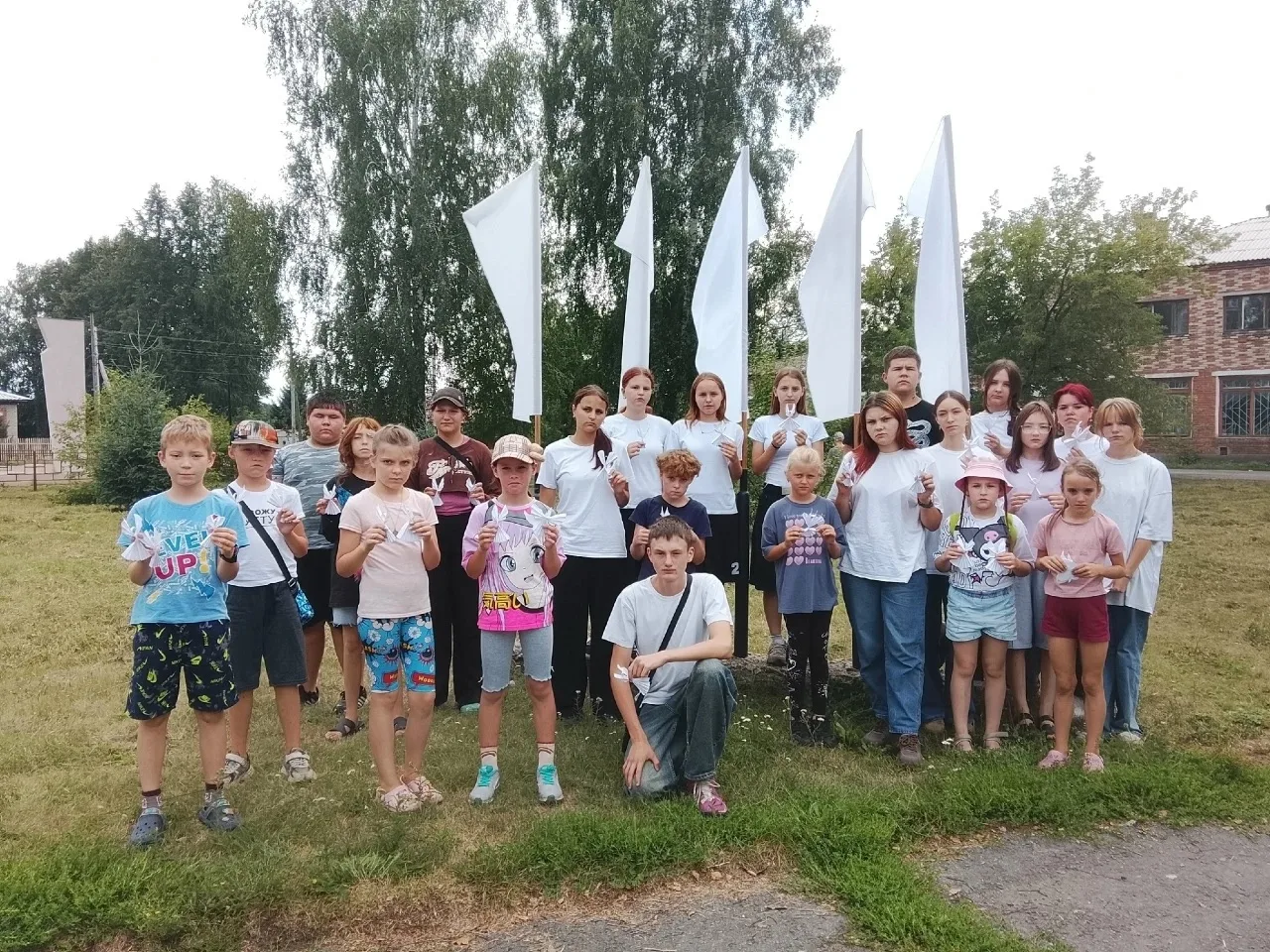 27 июля в России отмечается День памяти детей – жертв войны в Донбассе. 
 
28 июля в Ташаринском ДК 