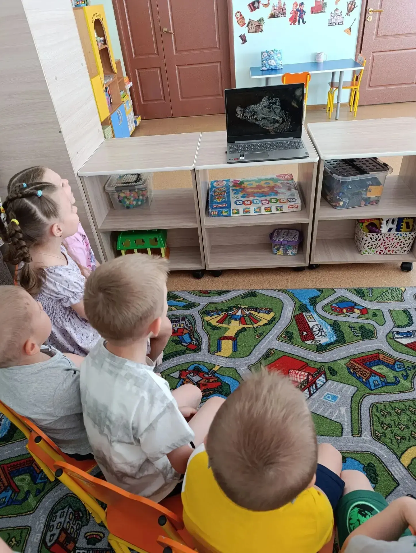 Всемирный день крокодила отмечается 17 июня. Дети с удовольствием пополнили свои знания о крокодилах