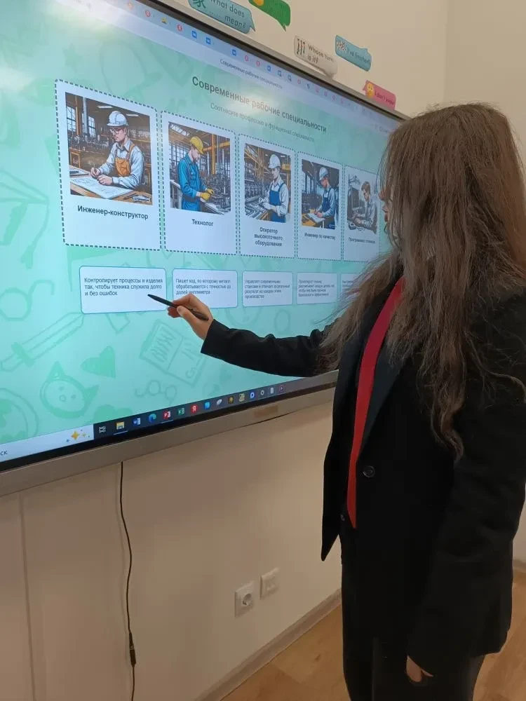 Здравствуй, понедельник! 📍 Новая учебная неделя началась в нашей школе с увлекательных внеурочных за