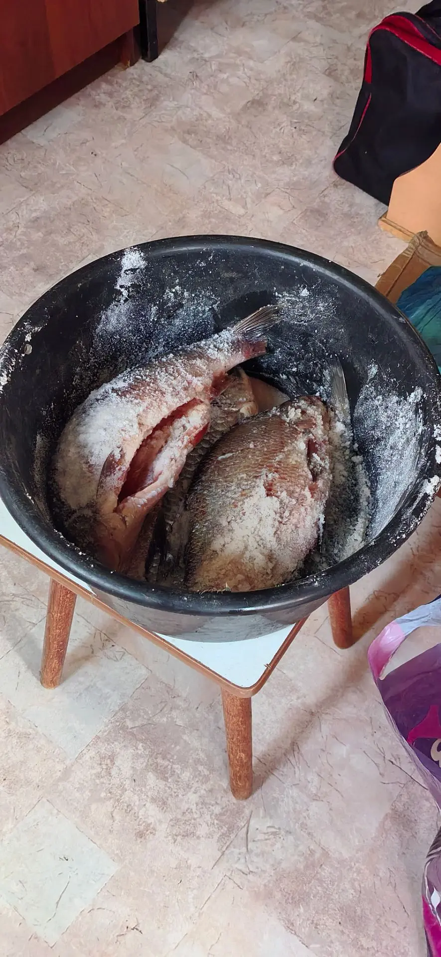 Вечером будет копченная рыба 🐡