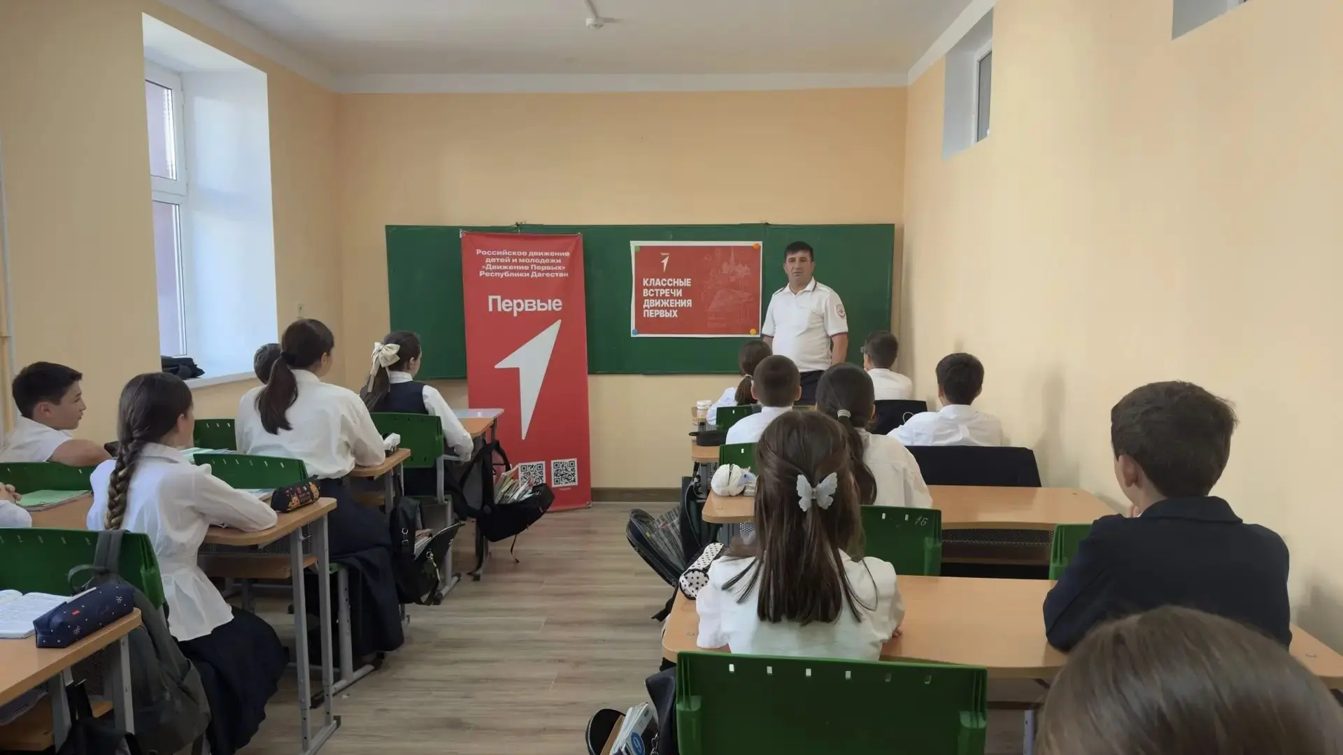 ⚡ Сегодня Первые нашей школы провели классную встречу с ВРИО начальника ОГИБДД ОМВД по ...