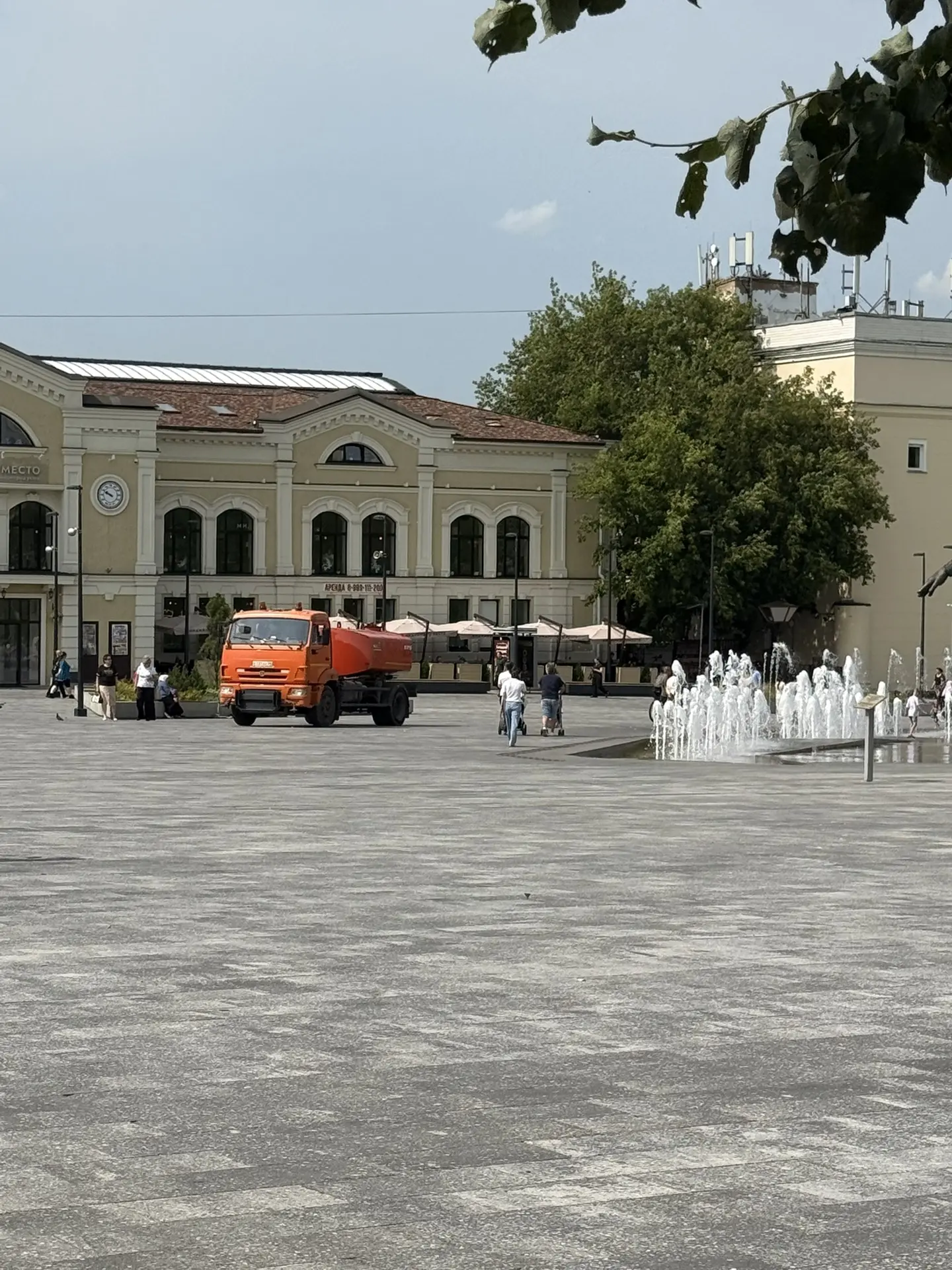 🥵С 14 до 16 в Дмитрове ожидается сильная жара

Температура воздуха поднимется до +31 градуса.

 Рек
