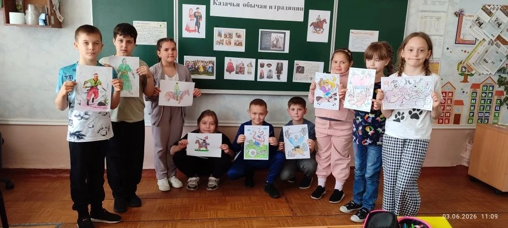 Казачьи традиции оживают на нашей пришкольной площадке!