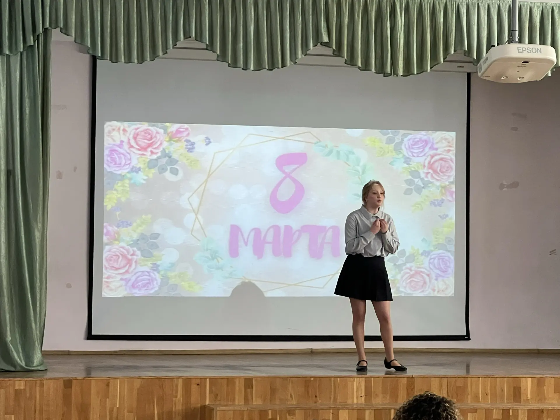 🎉🌸 Школьный концерт к 8 марта! 🌸🎉  Дорогие друзья!   6 марта в нашей школе прошел замечательный конц