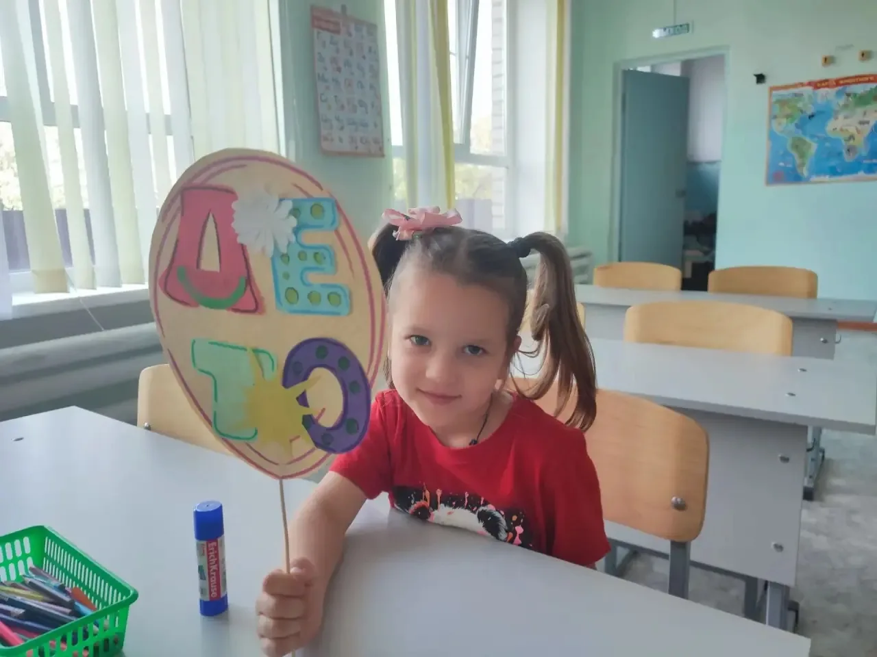 Лето не хочет уходить, но пора прощаться — и ребята сделали это по-особенному!