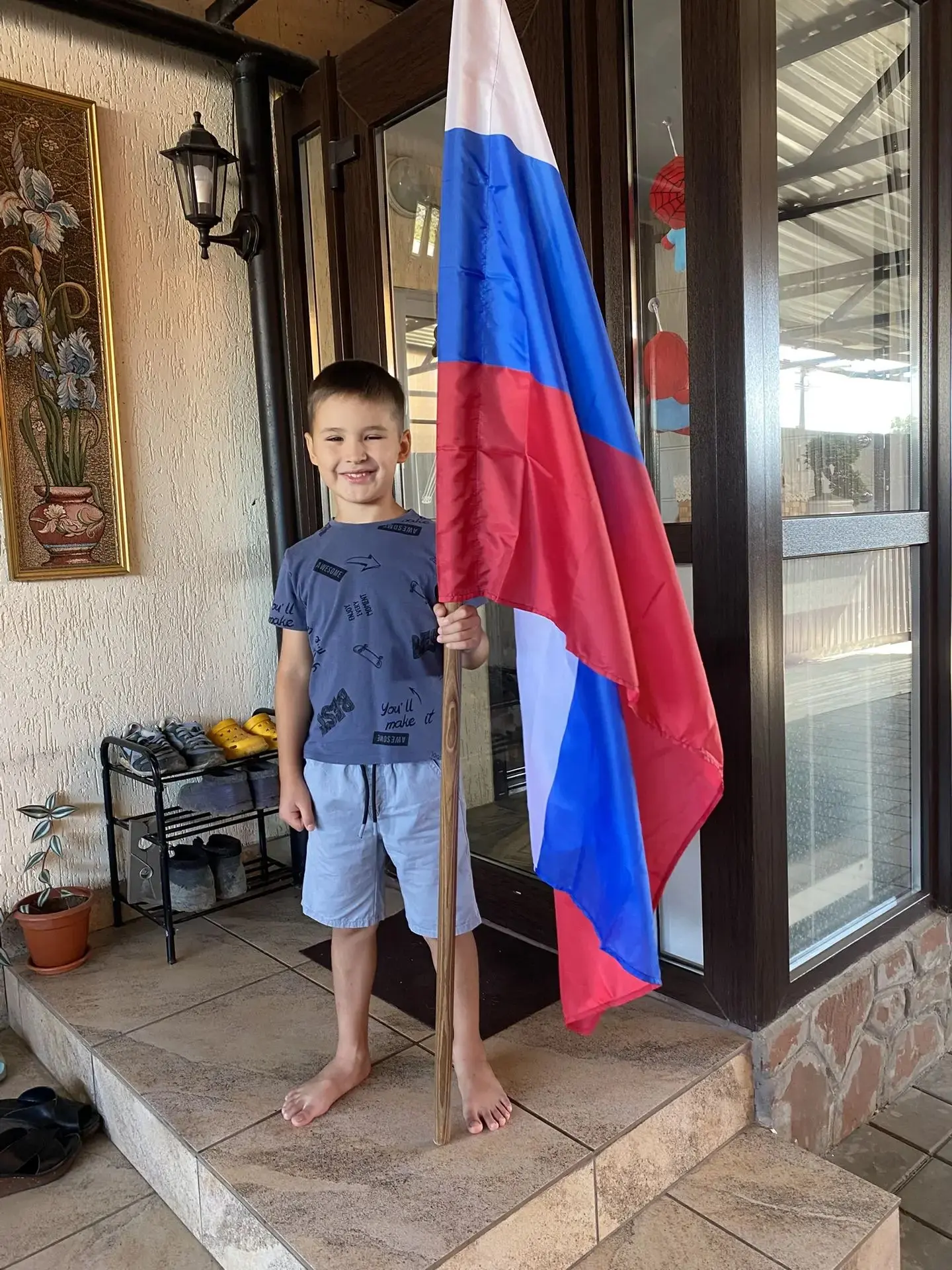 Ученик 2г Березин Николай присоединился к акции #ДеньФлага#ФлагРоссии#Россия
