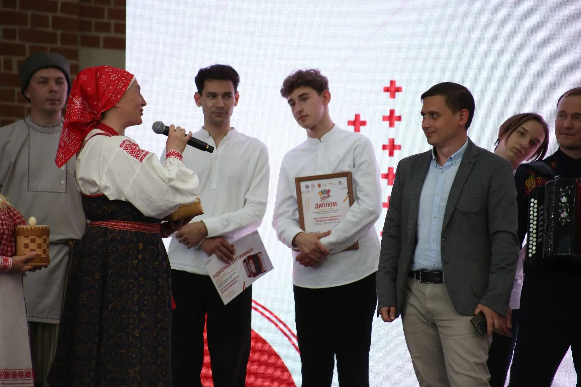 Коллективы Виледи стали ЛАУРЕАТАМИ всероссийского конкурса-фестиваля.

Народный самодеятельный колле