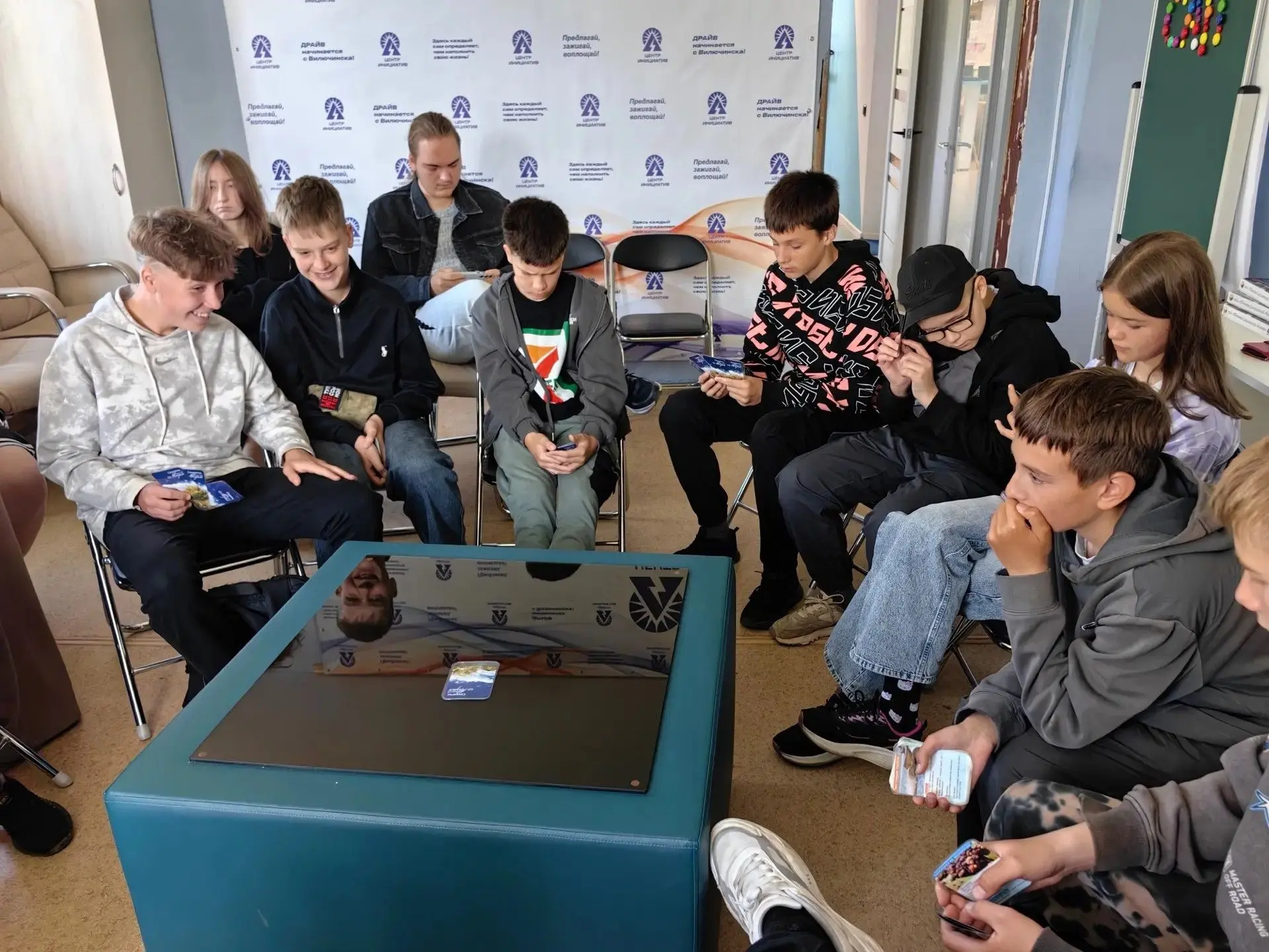 ВСТРЕЧА «ПРОЕКТ В ГОСТЯХ У ПРОЕКТА» 🤝Участники проекта «Это у нас настольное» побывали в гостях у д