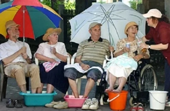 Доброго дня, дорогие друзья!☀️ 

Сегодня на улице чуть свежее, но мы все же решили поделиться с вами