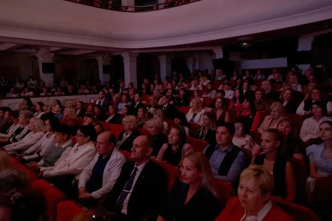 В театре имени А. П. Чехова прошло торжественное мероприятие, посвященное Дню учителя. ...