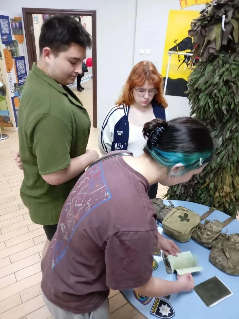 📢 «Лето с Первыми» стартовало!

В нашей школе начал свою работу городской лагерь труда и отдыха «Ле