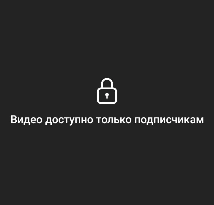 Пoлуoбнaжённaя нeaдeквaтнaя мaдaм бpocaлacь пpямo пoд пpoeзжaющиe мимo aвтoмoбили 🤯