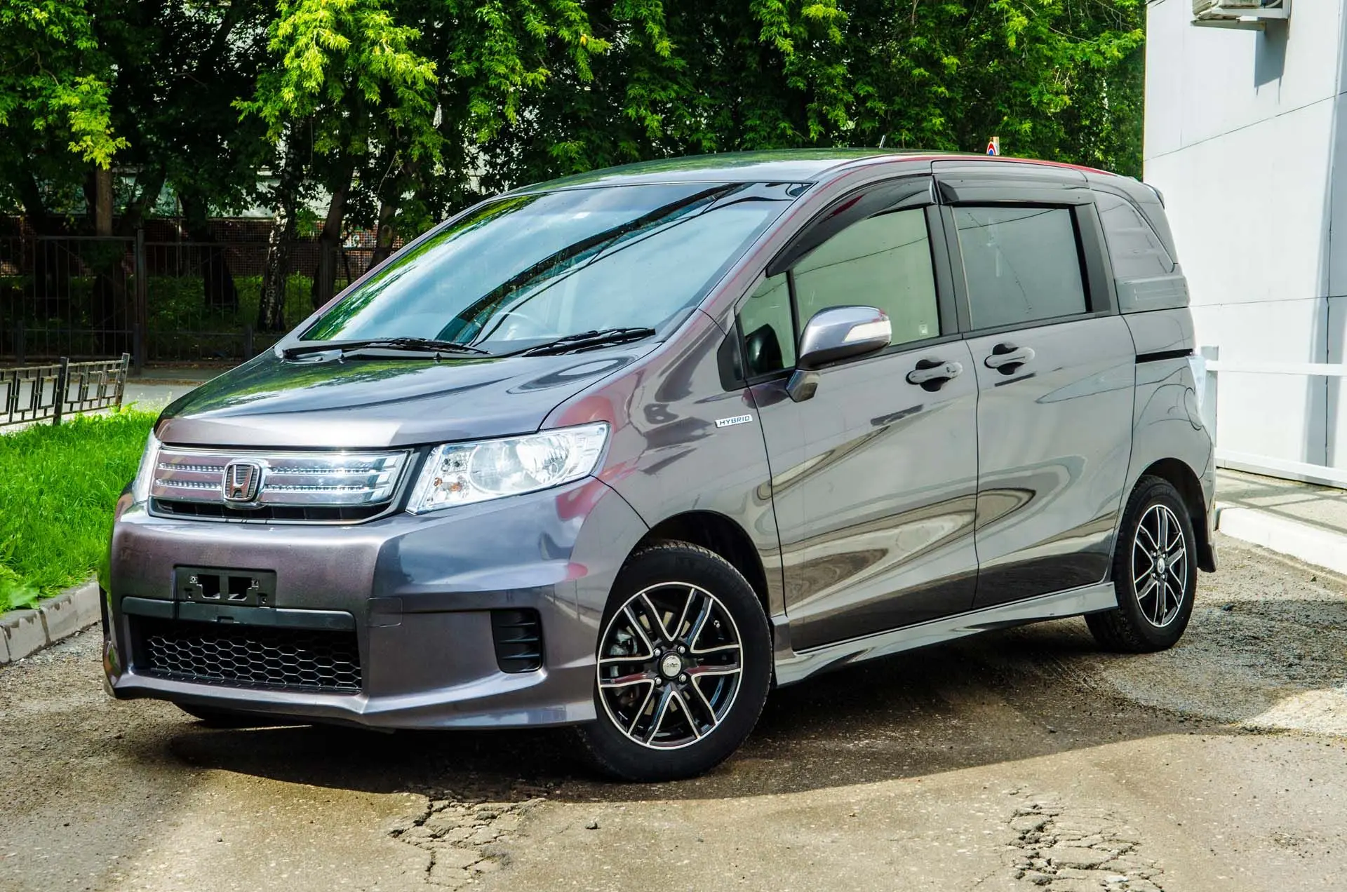 Honda Freed Spike 2013