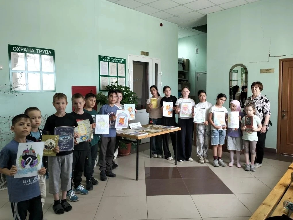 6 июня в России отмечается День Русского языка, в этот день родился замечательный поэт А. С. Пушкин.